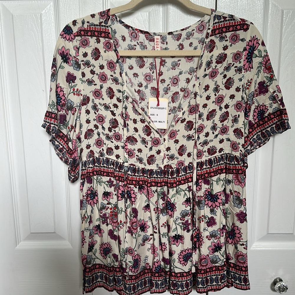 Raga Boho Peasant Top - Picture 2 of 4